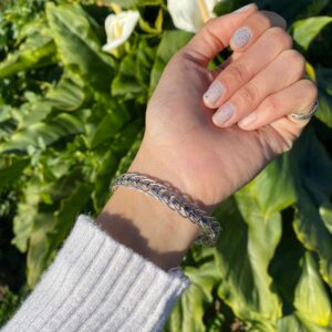 Pulsera en Alambrismo